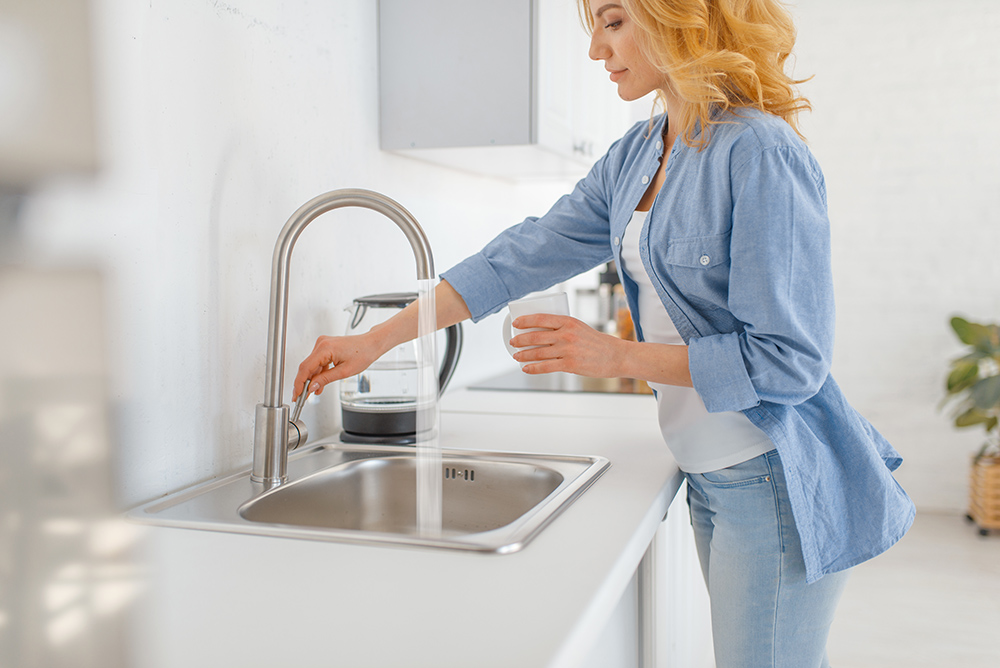 disinfect kitchen sink drain